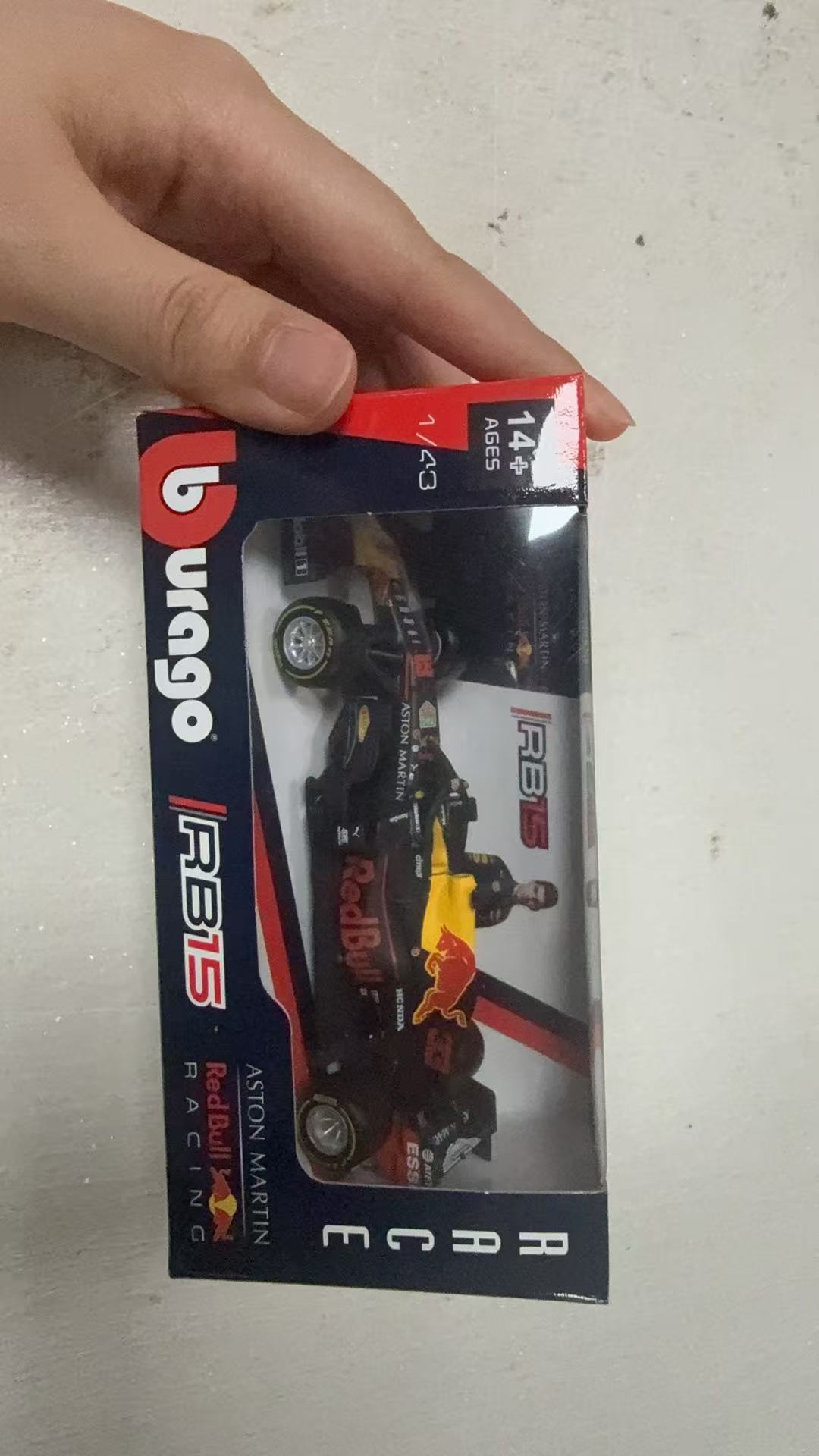 Bburago 1:43 F1 Ferrari SF25 M - Model Kit Italeri recensie en prijs