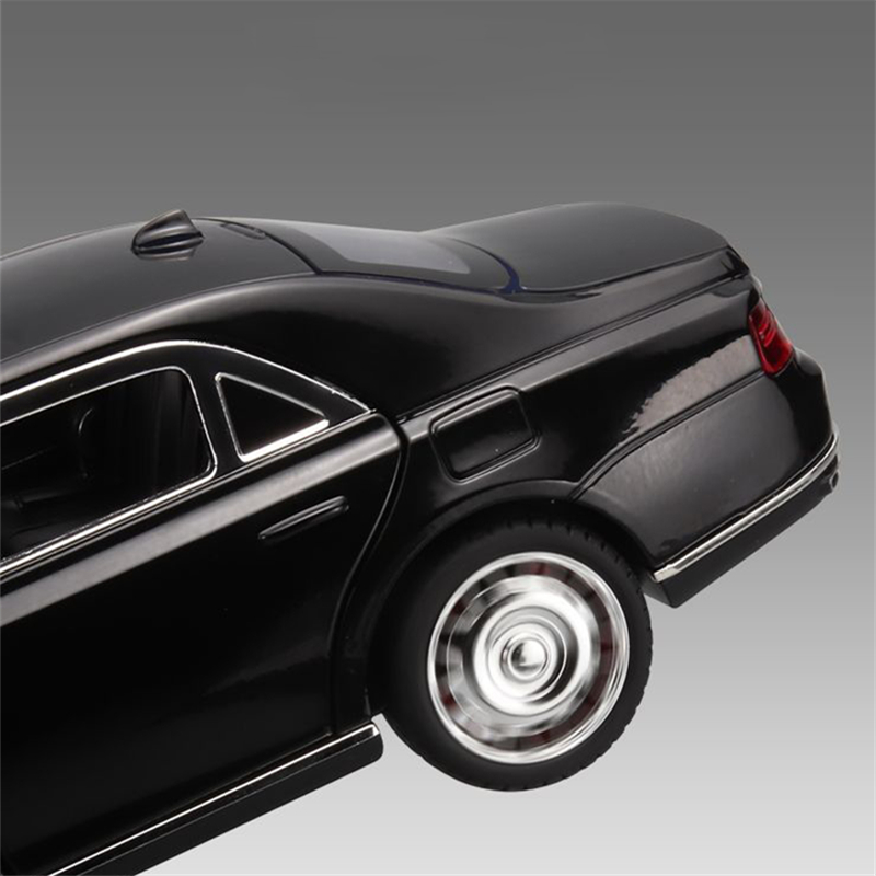 1/24 Aurus Senat Legering Limo - Model Kit Mustang recensie en prijs