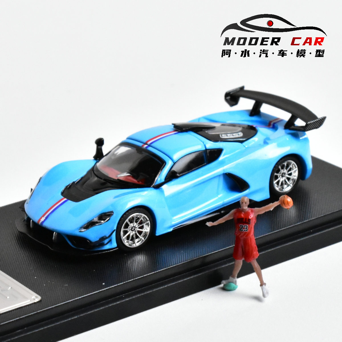 RM 1:64 Collectible Hennessey  - Model Kit Rg recensie en prijs